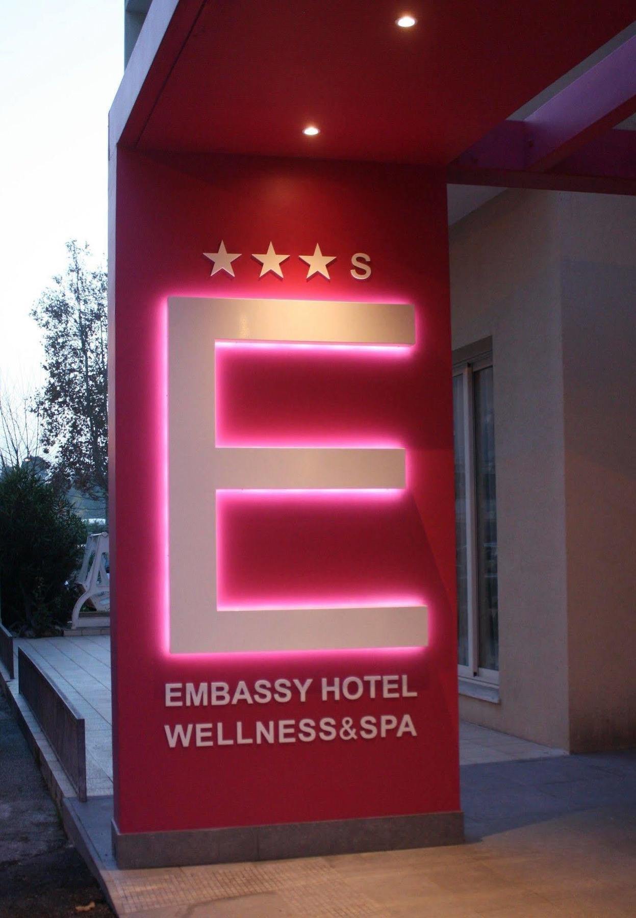 Embassy Hotel & Spa Cattolica Buitenkant foto